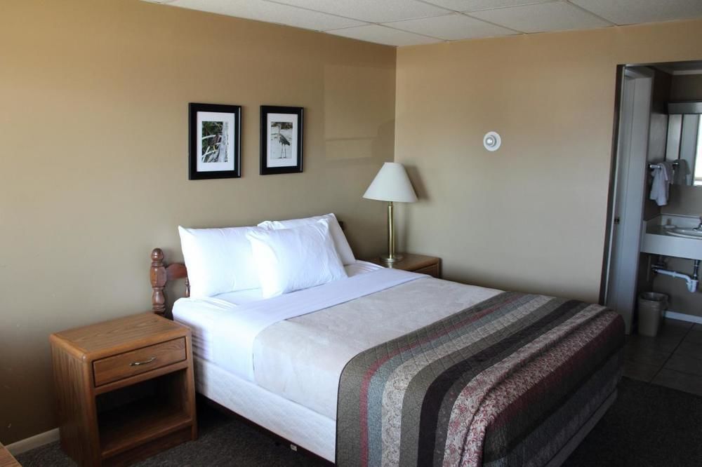 Lakeshor Motor Inn Virginia ภายนอก รูปภาพ