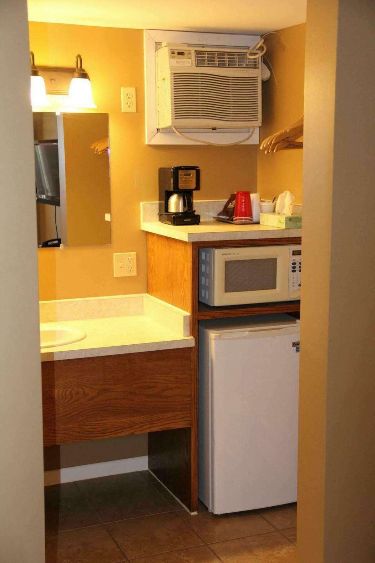 Lakeshor Motor Inn Virginia ภายนอก รูปภาพ